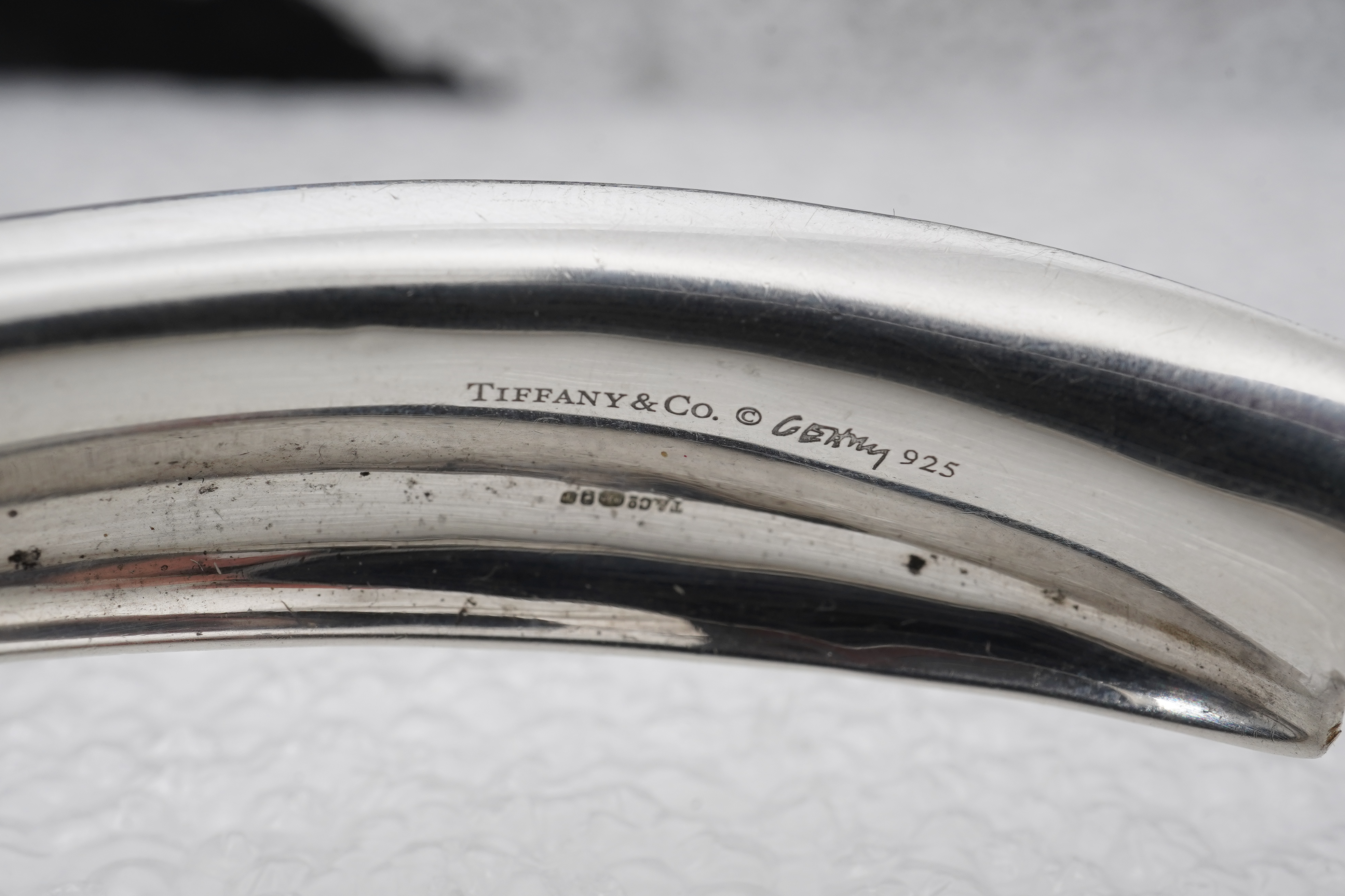 Frank Gehry for Tiffany & Co., a silver 'Fish' bangle, circa 2008